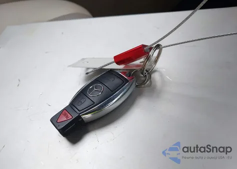 2013 Mercedes-Benz Glk 350 z USA, uszkodzony, nr VIN WDCGG5HB8DG052173